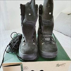 Brand New Danner Men's Wildland Tactical Firefighter 8" boots